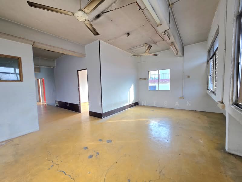 Shop for Sale in Rawang (Selangor) - Rajesh Kanesan - Interior - PropertyGuru.com.my