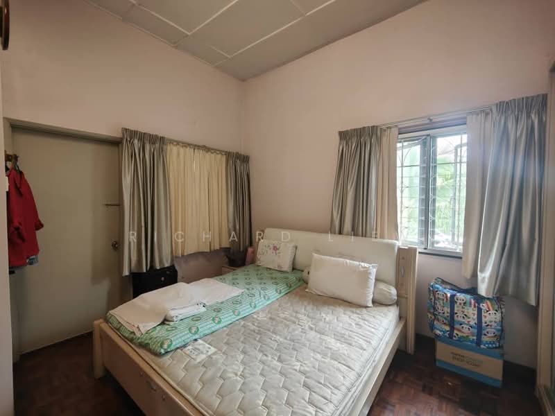 Rumah Teres 2 Tingkat untuk Dijual di SS25 (Petaling Jaya) - Richard Liew - Bedroom - PropertyGuru.com.my