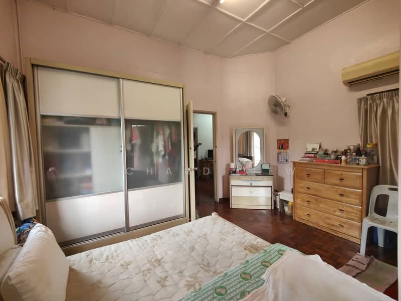 Rumah Teres 2 Tingkat untuk Dijual di SS25 (Petaling Jaya) - Richard Liew - Bedroom - PropertyGuru.com.my