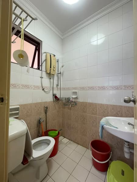 Rumah Teres 2-Tingkat untuk Dijual di Taman Puchong Prima (Puchong) - Chong Shun Kae - Bathroom - PropertyGuru.com.my