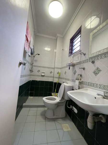 Rumah Teres 2-Tingkat untuk Dijual di Taman Puchong Prima (Puchong) - Chong Shun Kae - Bathroom - PropertyGuru.com.my
