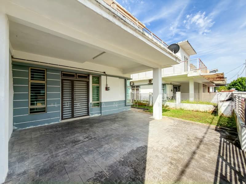 Rumah Kluster untuk Dijual di Bandar Saujana Putra (Tanjong Duabelas) - Lukman Hakim - Exterior - PropertyGuru.com.my