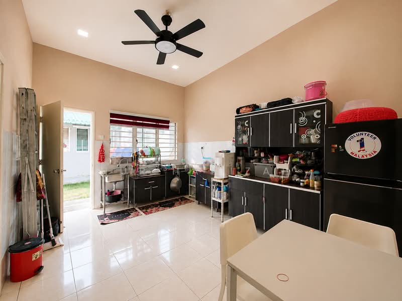 1-storey Terraced House for Sale in Saujana Utama (Puncak Alam) - Nur Hanizah - PropertyGuru.com.my