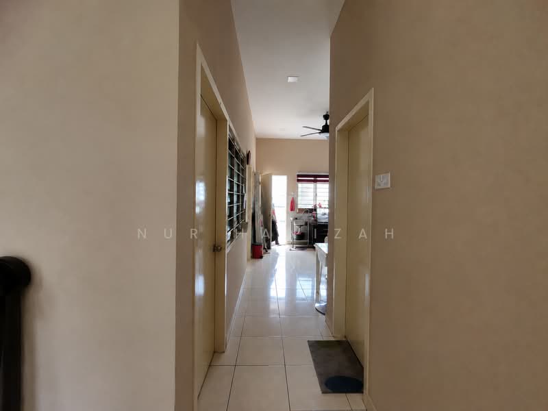 1-storey Terraced House for Sale in Saujana Utama (Puncak Alam) - Nur Hanizah - PropertyGuru.com.my