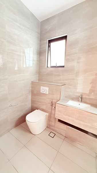 Cluster House for Sale in Taman Ekoflora (Johor Bahru) - Sharon Ong - Bathroom - PropertyGuru.com.my