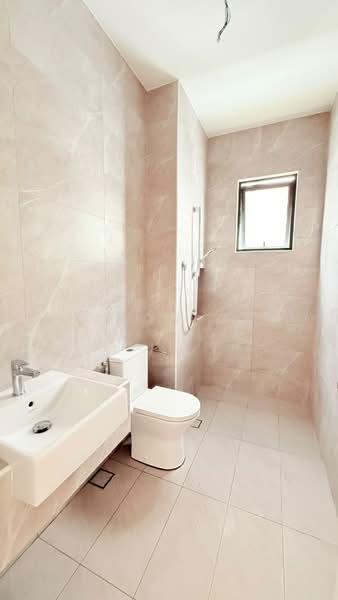 Cluster House for Sale in Taman Ekoflora (Johor Bahru) - Sharon Ong - Bathroom - PropertyGuru.com.my