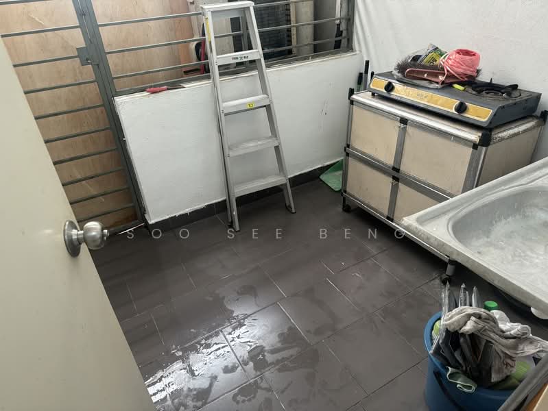 Kondominium untuk Dijual di First Residence (Residensi Unggul) - Soo See Beng - PropertyGuru.com.my