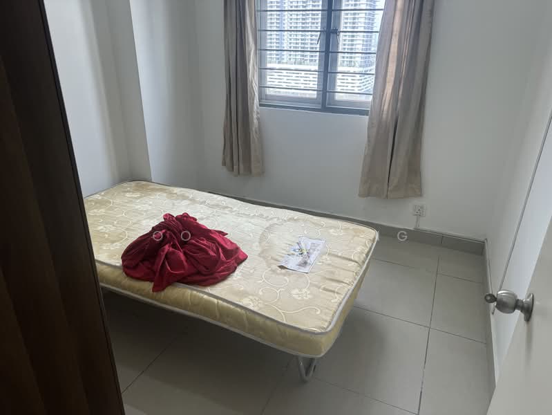 Kondominium untuk Dijual di First Residence (Residensi Unggul) - Soo See Beng - Bedroom - PropertyGuru.com.my