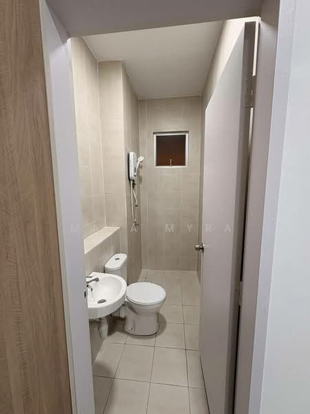 Kondominium untuk Disewa di Residensi Adelia 4 - Maya Myra - Bathroom - PropertyGuru.com.my
