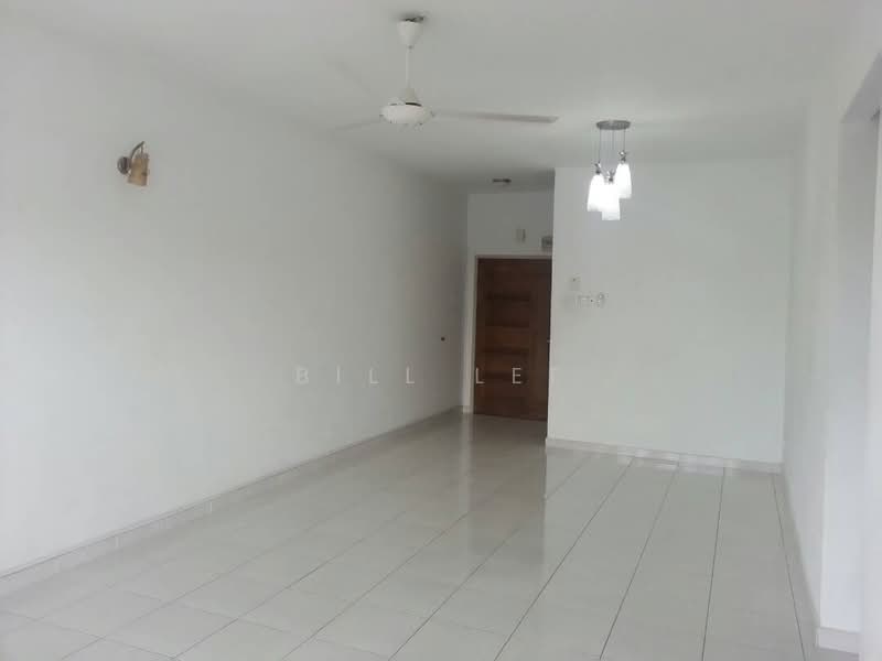 Pangsapuri untuk Disewa di Suria Damansara - Bill Lee - Spacious Living Room - PropertyGuru.com.my