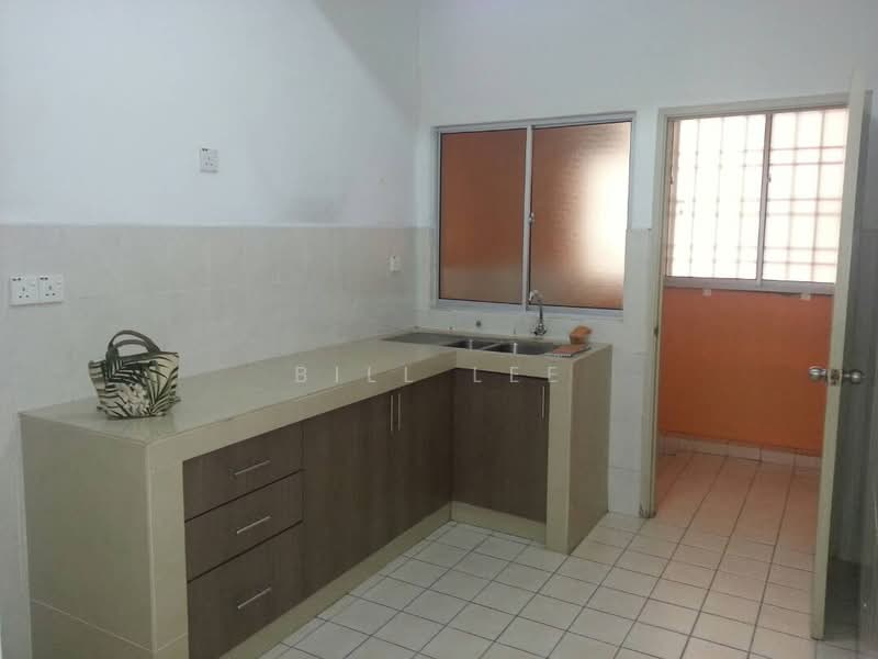 Pangsapuri untuk Disewa di Suria Damansara - Bill Lee - Kitchen with kitchen cabinet - PropertyGuru.com.my