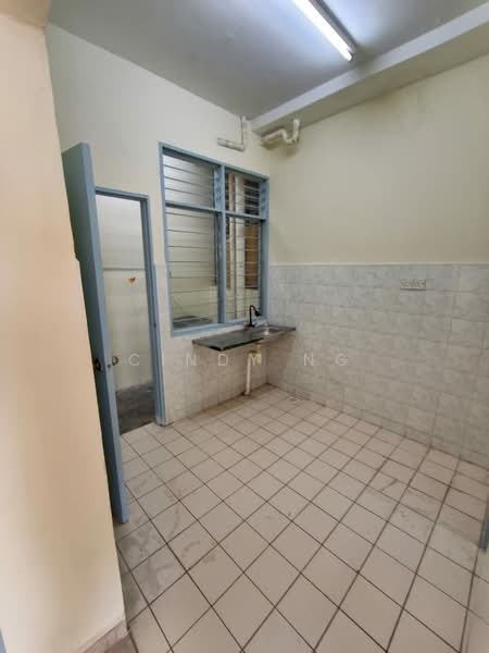 Pangsapuri untuk Disewa di Pangsapuri Lagoon Perdana - Cindy Ng - Kitchen - PropertyGuru.com.my