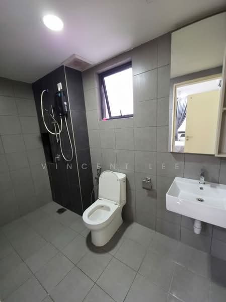 Service Residence for Rent at D'Cosmos Residences - Vincent Lee - Bathroom - PropertyGuru.com.my
