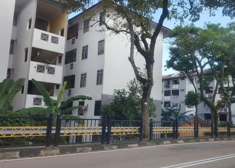 Rumah Flat untuk Disewa di Bandar Baru Uda - Richard Shai - Exterior - PropertyGuru.com.my