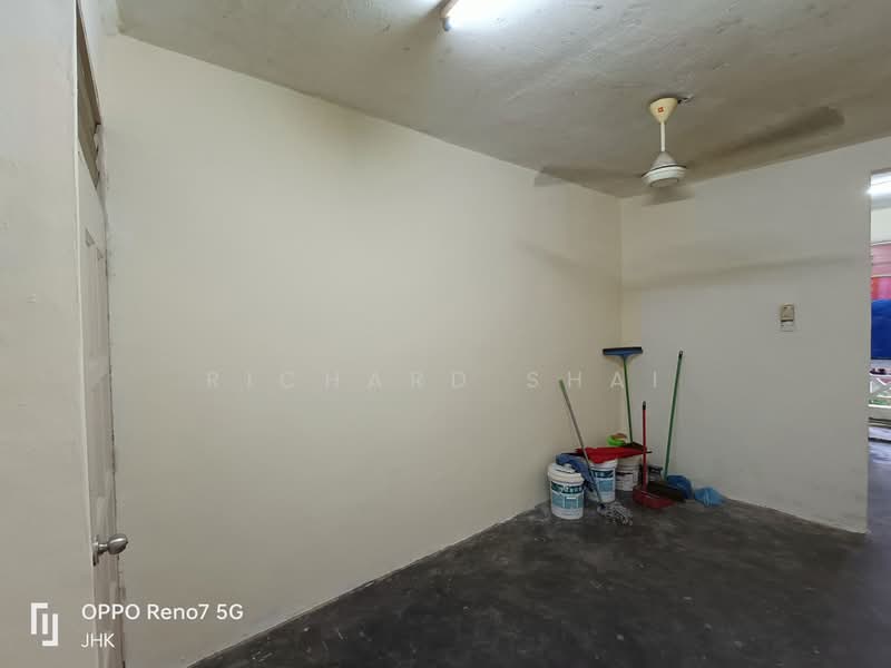 Rumah Flat untuk Disewa di Bandar Baru Uda - Richard Shai - Interior - PropertyGuru.com.my