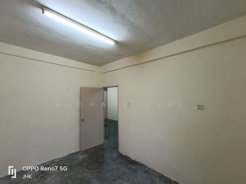 Rumah Flat untuk Disewa di Bandar Baru Uda - Richard Shai - Interior - PropertyGuru.com.my