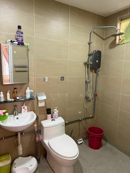 Condominium for Sale at Impian Heights - Kelly Hu - Bathroom - PropertyGuru.com.my