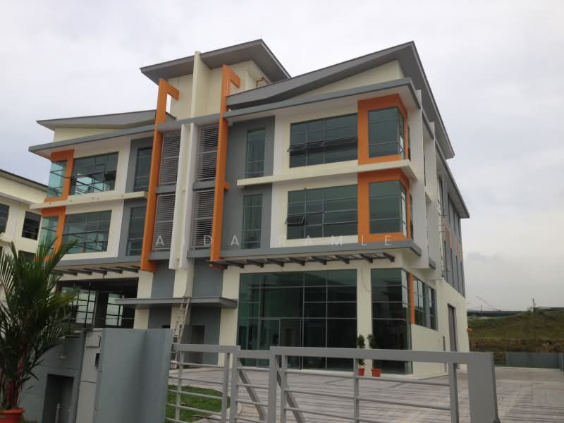 Semi-D Factory for Rent in Seksyen 15 (Shah Alam) - Aida Ramle - Exterior - PropertyGuru.com.my