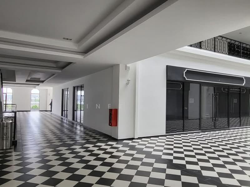 Shop / Office for Sale in Taman Ekoflora (Johor Bahru) - Inez Ng - Corridor - PropertyGuru.com.my