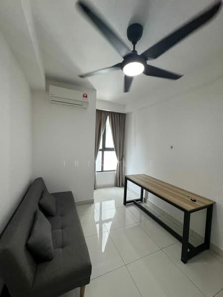 Service Residence for Rent at Lakeview Suites @ Edumetro - Iris Lee - Living Room - PropertyGuru.com.my