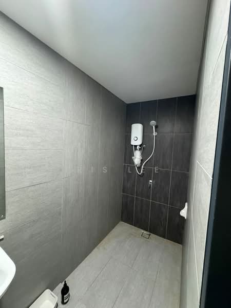 Service Residence for Rent at Lakeview Suites @ Edumetro - Iris Lee - Bathroom - PropertyGuru.com.my