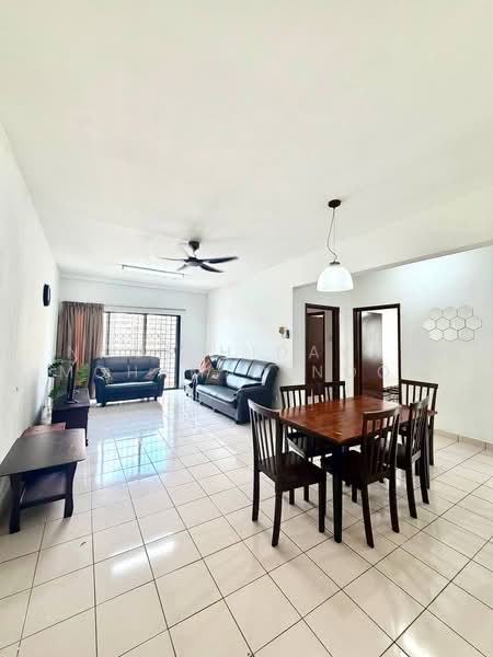 Kondominium untuk Dijual di Sri Putramas - Noor Hidayah Mohamad Noor - Living Room - PropertyGuru.com.my