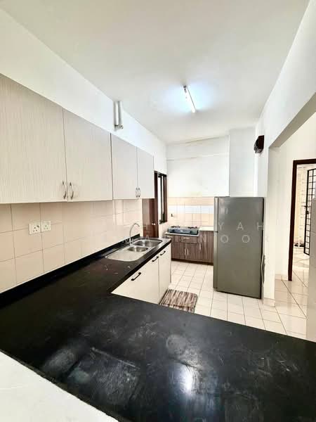 Kondominium untuk Dijual di Sri Putramas - Noor Hidayah Mohamad Noor - Kitchen - PropertyGuru.com.my