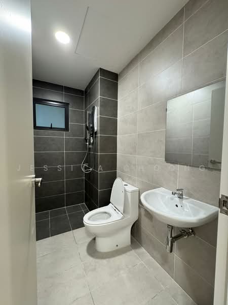 Service Residence for Sale at M Oscar - Jessica Choong - Bathroom - PropertyGuru.com.my