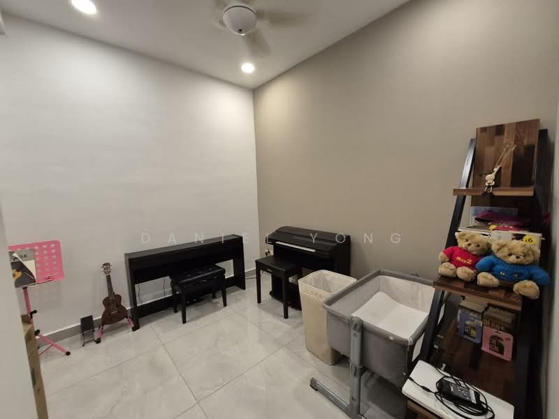 2-storey Terraced House for Sale in Taman Dato Onn (Johor Bahru) - Daniel Yong - Study - PropertyGuru.com.my