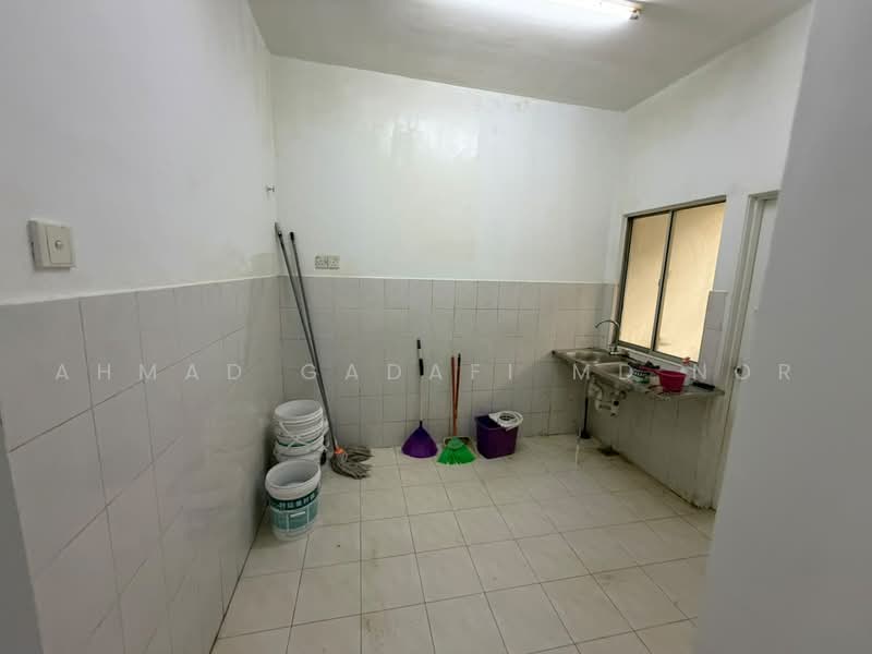 Rumah Teres 2.5 Tingkat untuk Dijual di Ampang Jaya (Ampang) - Ahmad Gadafi Md Nor - Kitchen - PropertyGuru.com.my