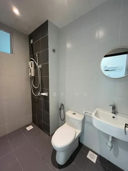 Kediaman Servis untuk Disewa di Novo 8 Residence - Abby Ho - Bathroom - PropertyGuru.com.my