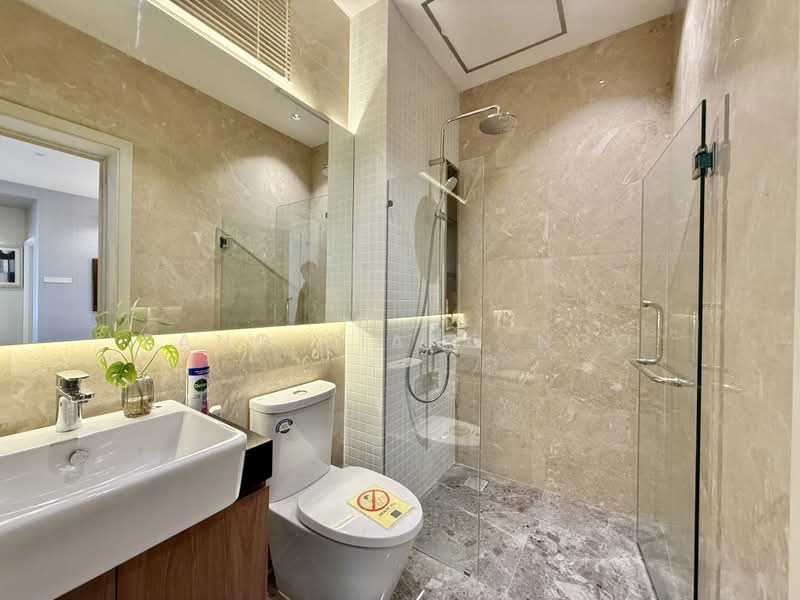 Service Residence for Sale at 7 Reflection - Fang Siang Ngo - Bathroom - PropertyGuru.com.my