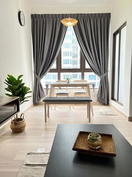 Kediaman Servis untuk Dijual di Bali Residences - Faiza Aziz - Living Room - PropertyGuru.com.my