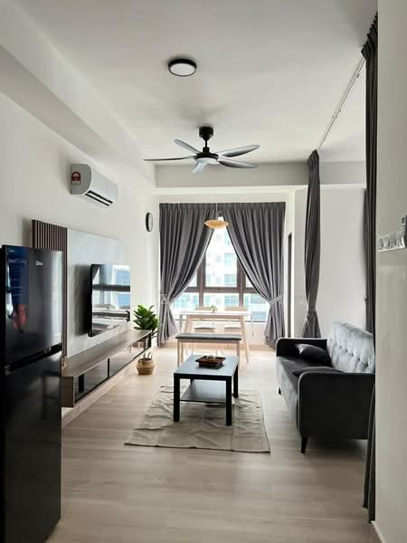 Kediaman Servis untuk Dijual di Bali Residences - Faiza Aziz - Living Room - PropertyGuru.com.my