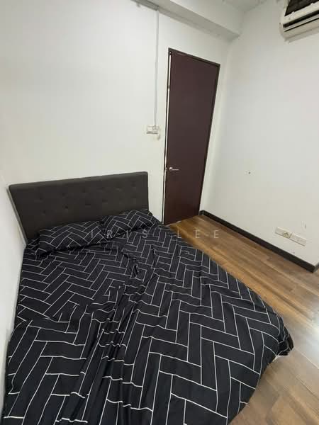 Kediaman Servis untuk Disewa di Symphony Tower (Menara Simfoni) - Iris Lee - Bedroom - PropertyGuru.com.my