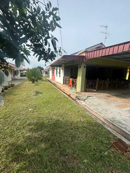 Rumah Teres 1-Tingkat untuk Dijual di Kota Tinggi (Johor) - Daniel Yong - Exterior - PropertyGuru.com.my