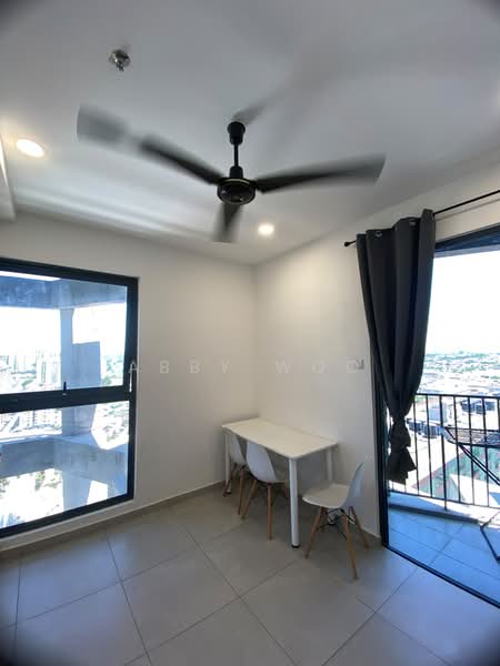 Kediaman Servis untuk Disewa di YOLO Signature Suites - Abby Woo - Dining Room - PropertyGuru.com.my