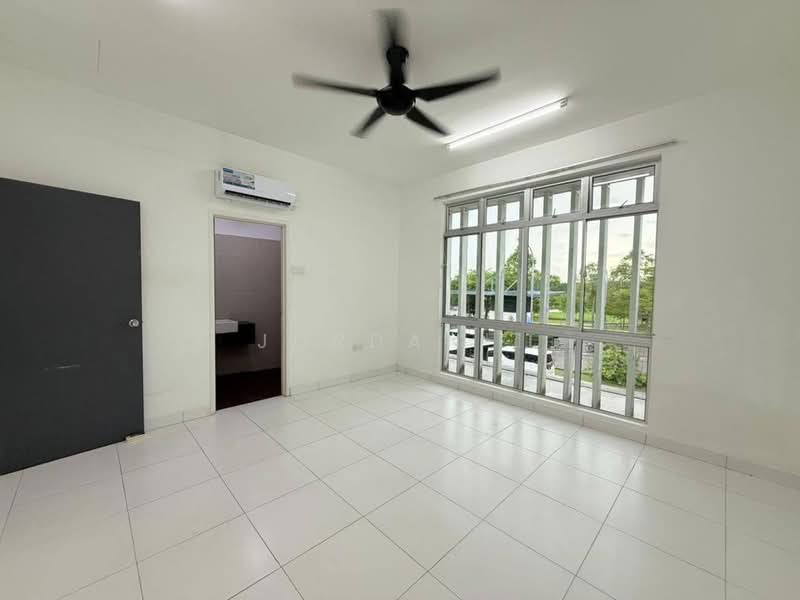 2-storey Terraced House for Sale in Mutiara Rini (Skudai) - Jordan . - PropertyGuru.com.my