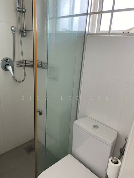 2-storey Terraced House for Rent in Renovated (Taman Tun Dr Ismail) - Siew Lee Lee - Bathroom - PropertyGuru.com.my