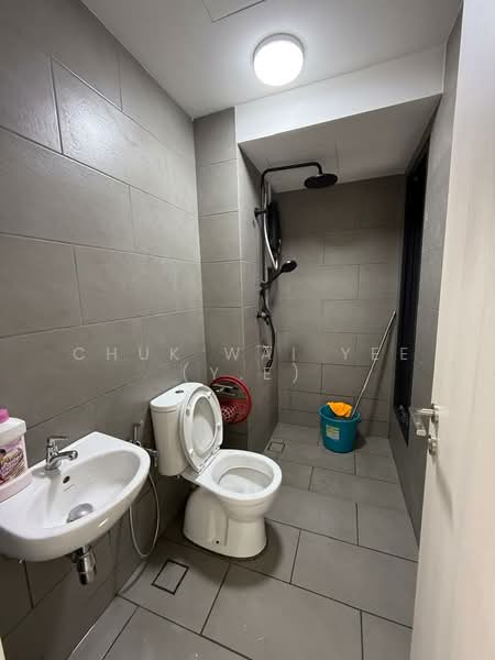 Servis Apartment untuk Disewa di Maya Ara Residences - Chuk Wai Yee (Y.E) - Bathroom - PropertyGuru.com.my
