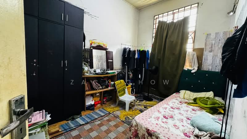 Rumah Teres 1-Tingkat untuk Dijual di Senai (Kulai) - Zack Chow - Bedroom - PropertyGuru.com.my