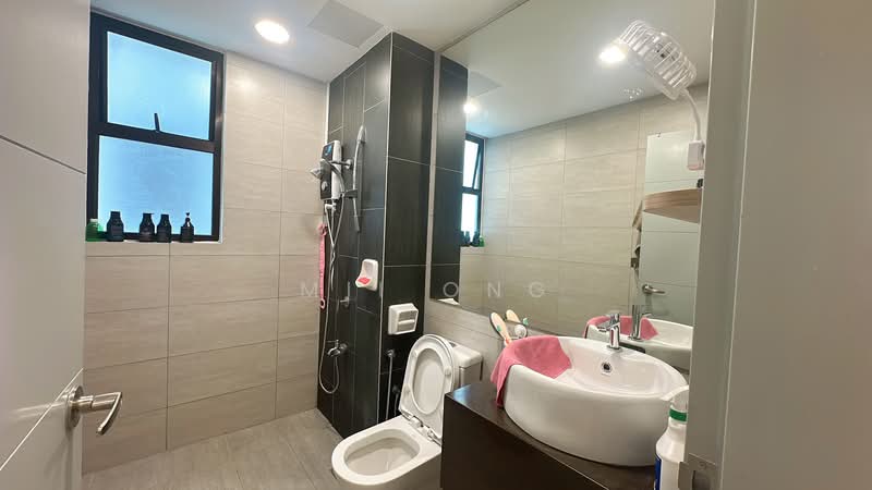 Kondominium untuk Dijual di Admiral Residences - Mii Ong - Bathroom - PropertyGuru.com.my