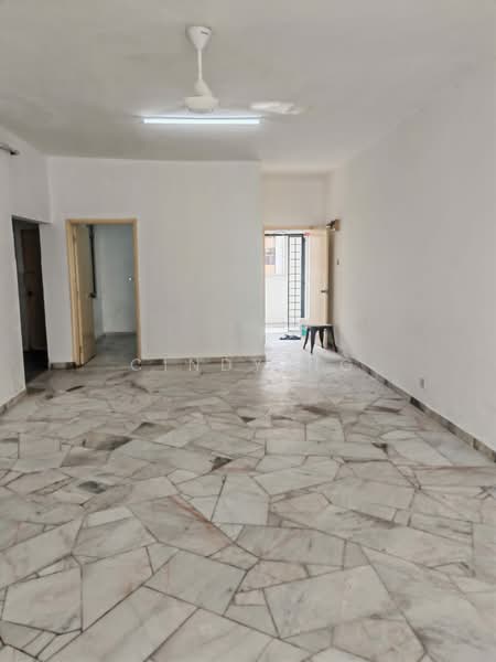 Pangsapuri untuk Disewa di Pangsapuri Lagoon Perdana - Cindy Ng - Living Room - PropertyGuru.com.my