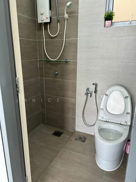 Kondominium untuk Dijual di Koi Suites - Janice CC Tan - PropertyGuru.com.my