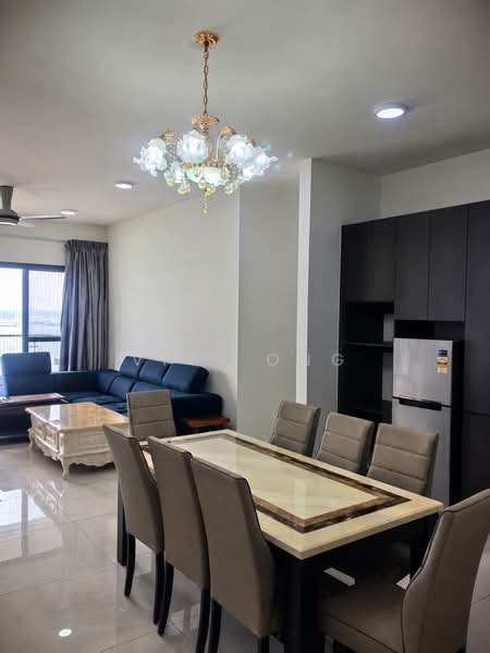 Kondominium untuk Disewa di Royal Strand @ Country Garden Danga Bay - Vivi Ong - Living Room - PropertyGuru.com.my