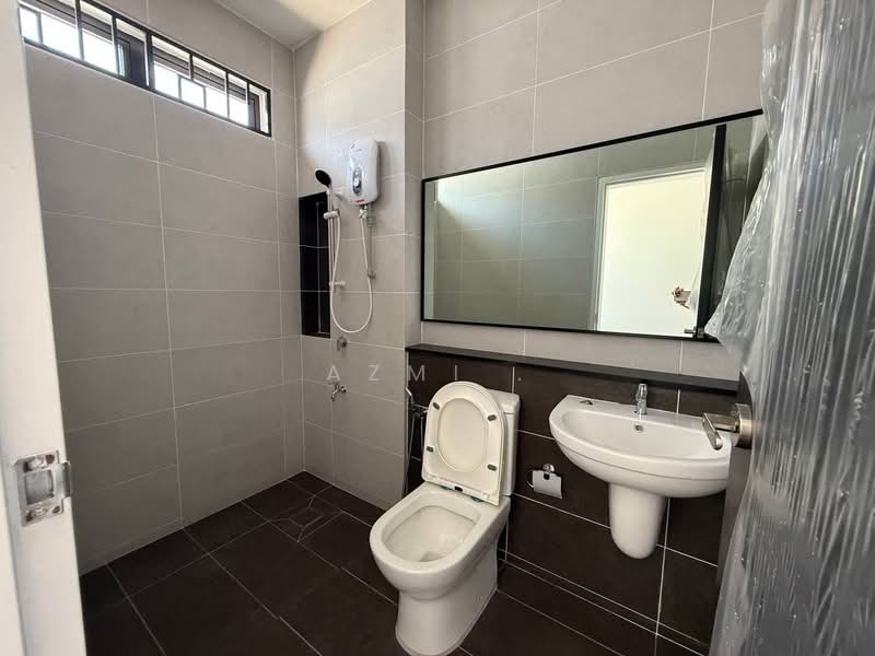 2-storey Terraced House for Sale in Elmina (Shah Alam) - Azmi . - PropertyGuru.com.my