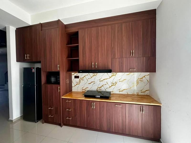 Rumah Teres 2-Tingkat untuk Disewa di Eco Majestic (Semenyih) - Sarah . - PropertyGuru.com.my