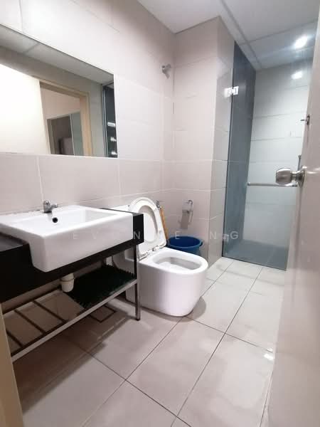 Kediaman Servis untuk Dijual di Emerald Avenue - Evonne Ng - PropertyGuru.com.my