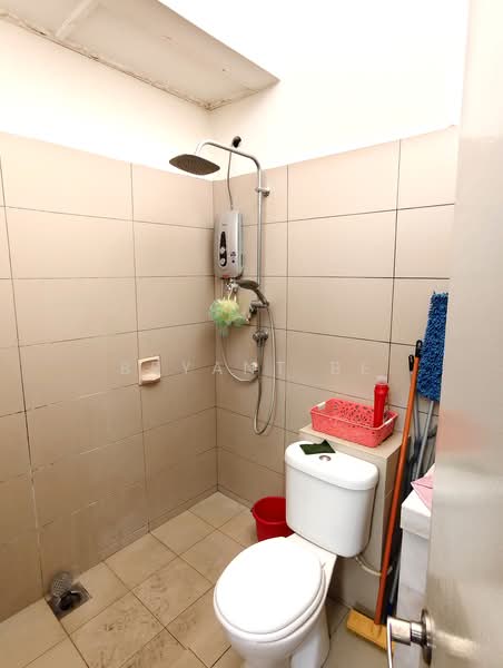 1.5-storey Terraced House for Sale in Usj 3 (Subang Jaya) - Bryant Be - Bathroom - PropertyGuru.com.my