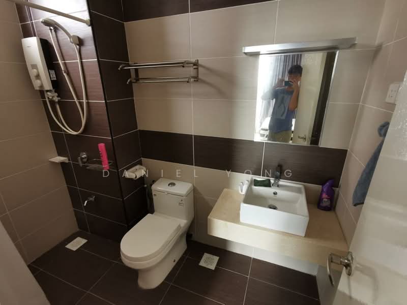 Condominium for Sale at M Condominium @ Larkin - Daniel Yong - Bathroom - PropertyGuru.com.my